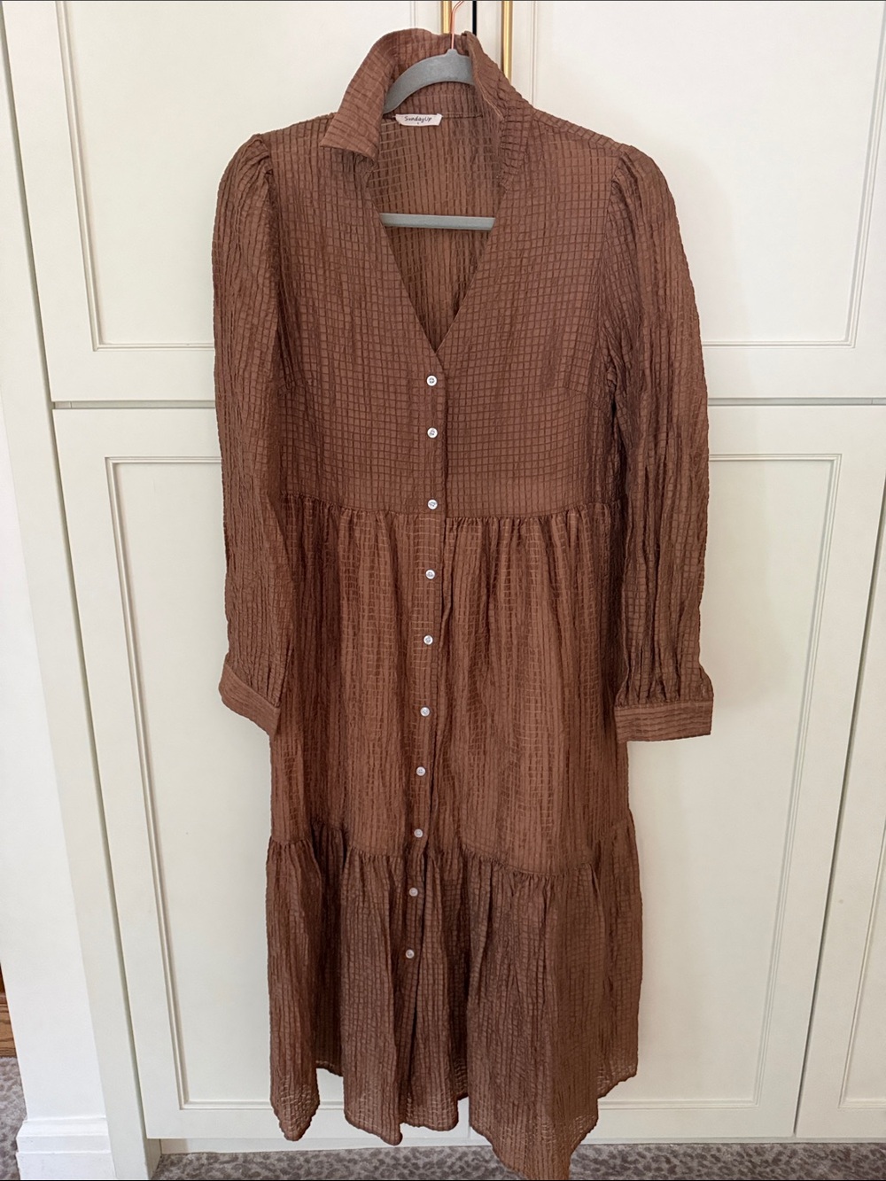 Sunday up Brown Crinkled Button-Front Long Sleeve Midi Dress women’s Small